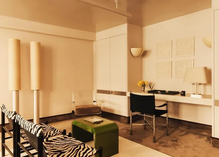 Apartment Pied A Terre Tuileries Paris